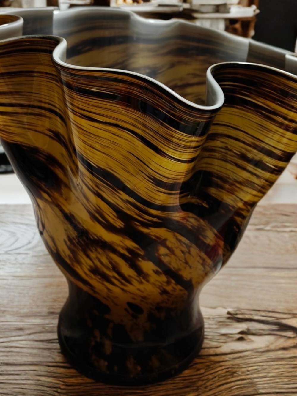 Authentic Vintage Murano Ruffled Fazzoletto Vase